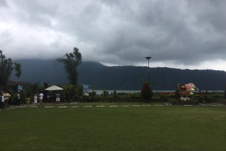 Wonderful Bali tour,- combines with Nusa Penida Island tours in 4 days 3 nights holiday travel package Wonderful Bali tour,- combines with Nusa Penida Island tours 4 Days Wonderful Bali tour,- combines with Nusa Penida Island tours in 4 days holiday travel package - includes 3 nights Bali hotel stay Bromoijencratertour.com