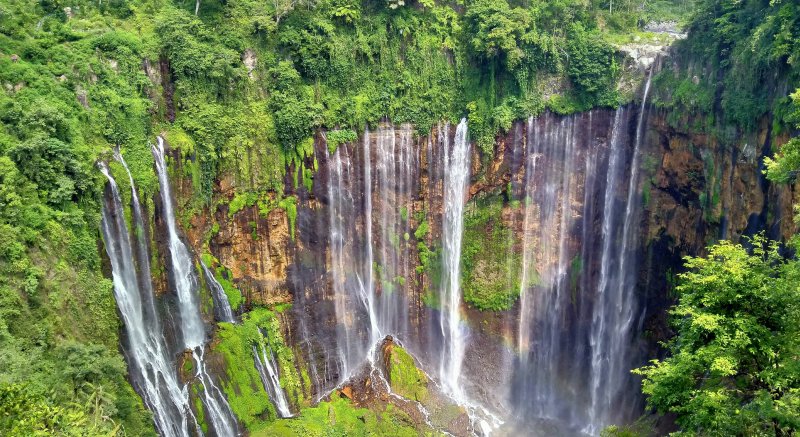 Ijen crater tour package from Banyuwangi to Tumpak Sewu and Bromo tours,- end in Surabaya/ Malang 3D Ijen crater tour Banyuwangi to Tumpak Sewu and Bromo tours,- end in Surabaya/ Malang 3D Ijen crater tour package from Banyuwangi to Tumpak Sewu and Bromo tours,- end in Surabaya or Malang within 3 days 2 nights vacation trip in East Java, Indonesia Bromoijencratertour.com