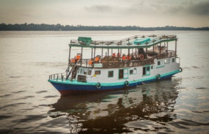 Orangutan tour Borneo and houseboat river cruise starts from Pangkalan Bun 4D Orangutan tour Borneo and houseboat river cruise starts in Tanjung Puting National Park from Pangkalan Bun 4D Orangutan tour Borneo and houseboat river cruise starts in Tanjung Puting National Park from Pangkalan Bun within 4 days 3 nights natural lover holiday trip  Bromoijencratertour.com