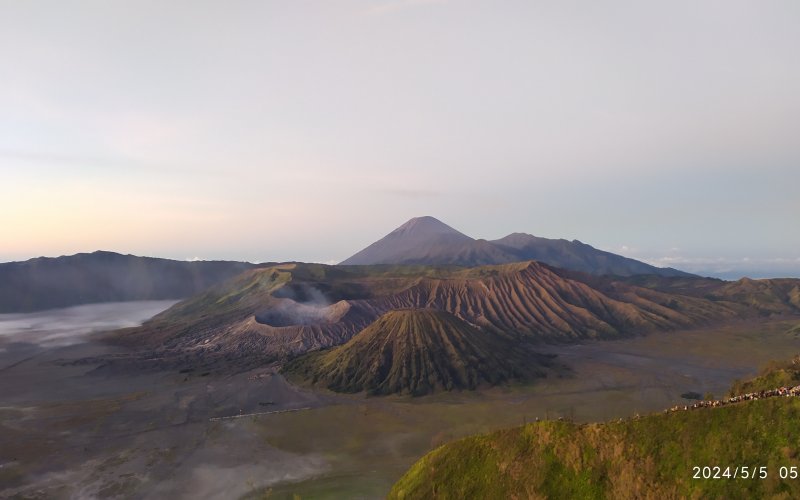 Bromo Midnight Tour: A Short and Memorable Travel Experience Bromo Midnight Tour: A Short and Memorable Travel Experience Bromoijencratertour.com