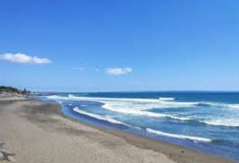 Full day east Nusa Penida tour Full day Bali beach tour for exploring the eastern part of Nusa Penida Island  1 day Bali holiday trip package for full day tour in eastern tip of Nusa Penida Island which match for tourists who have a limited time in Bali Island Bromoijencratertour.com