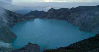 Night trip from Surabaya I Malang to Bromo Ijen tours and to Bali 3D Night trip from Malang or Surabaya to Bromo Ijen tour, then to Bali 3D I Bromo Ijen crater tour   Tour package start from Malang / Surabaya at night time to Mount Bromo and Ijen crater tour for Ijen blue fire tours, then to Bali within 2 nights, 2 days trip Bromoijencratertour.com