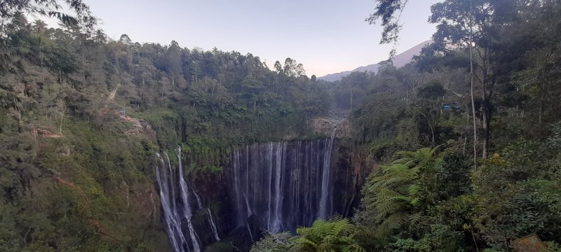 Tour to Borobudur and Prambanan, Tumpak Sewu, Ijen crater and Bromo,- to Surabaya 4D Tour to Borobudur and Prambanan, Tumpak Sewu, Ijen crater and Bromo,- to Surabaya 4D Java exploring for tour to Borobudur and Prambanan, Tumpak Sewu, Ijen crater and Bromo,- end in Surabaya/ Malang within 4 days 3 nights holiday trip package Bromoijencratertour.com