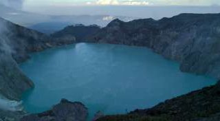 Cheap option of Bromo Ijen crater tour package Cheap option of Bromo Ijen crater tour package from Malang or Surabaya Bromoijencratertour.com