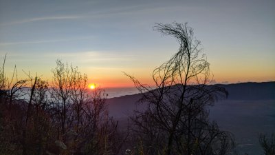 Round way holiday trIp from Surabaya or Malang to Bromo tour and water rafting 2 days Bromoijencratertour.com