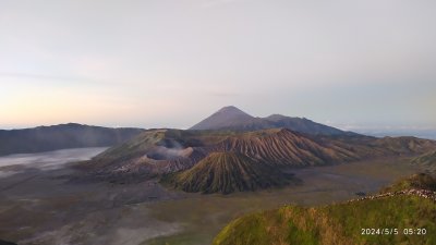 Malang or Surabaya to Ijen crater, Mt. Bromo, Borobudur, Prambanan and Jomblang cave tours 5D Bromoijencratertour.com